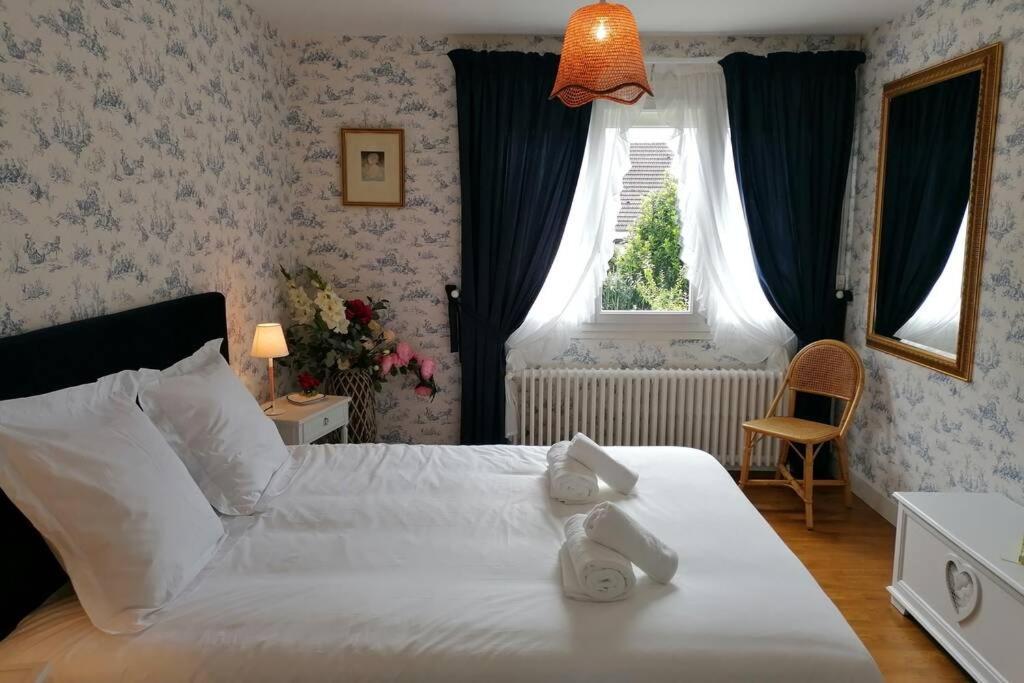 Maison très beau jardin 10 mn a pied centre ville Bayeux proche plages du débarquement Exterior foto